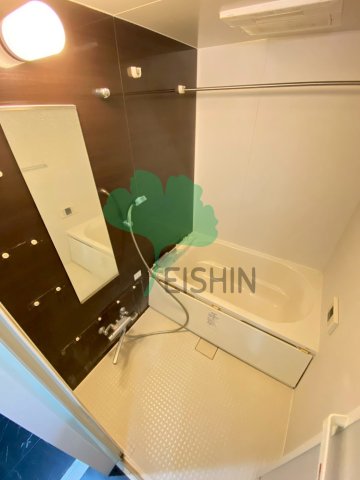 バス・シャワールーム　清潔感のある浴室です！