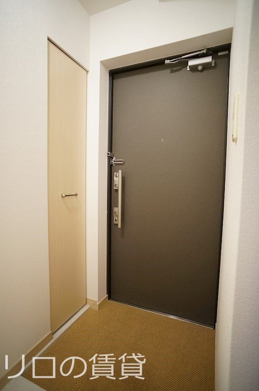 玄関　別号室
