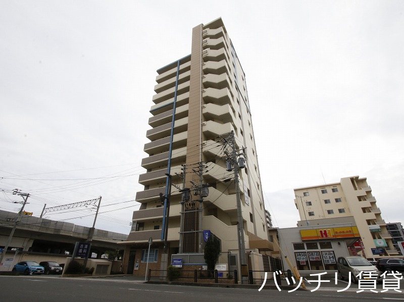 建物外観　地下鉄・JRまでダブルアクセス♪