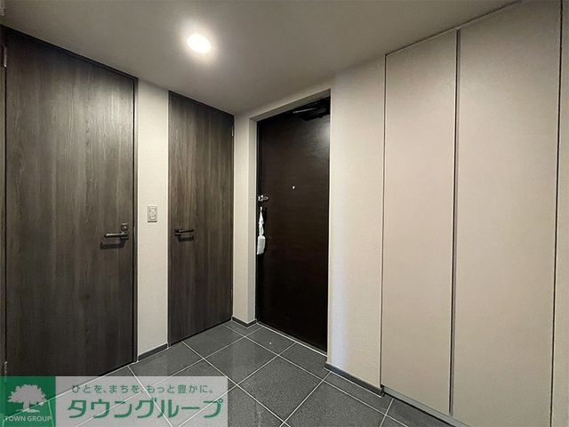 玄関　※写真は同タイプ住戸です。