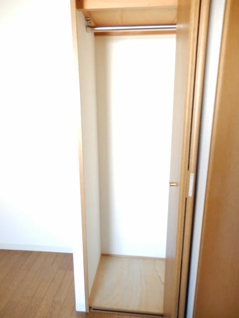 収納　クローゼット（洋室5帖側）