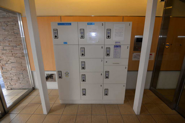 ロビー　落ち着いたロビーです