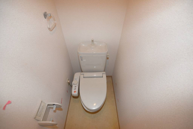 トイレ　トイレもきれいです