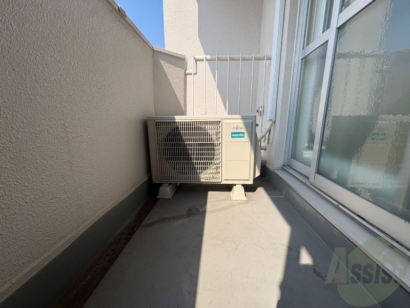 バルコニー　バルコニーです。洗濯物を干したり一息ついたりできますね！