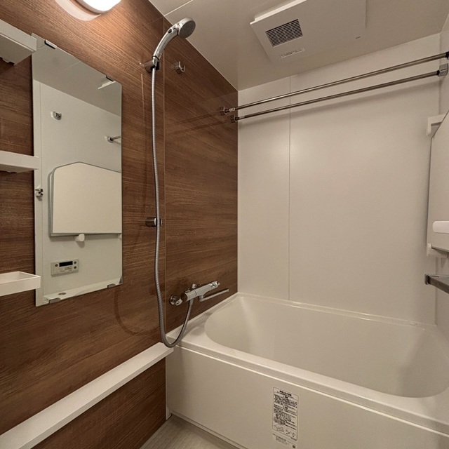 バス・シャワールーム　※写真は同タイプ住戸です。