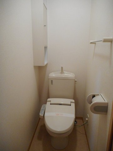 トイレ　トイレもきれいです