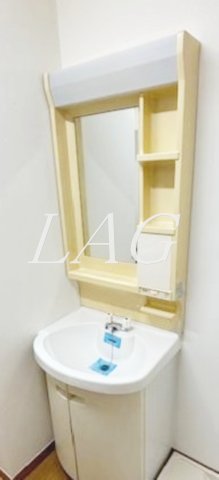 洗面設備　独立洗面台です。