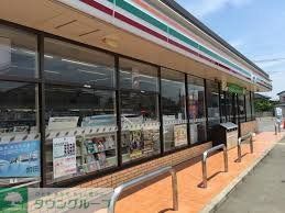 コンビニ　セブンイレブン深谷西小学校前店（コンビニ）まで370m