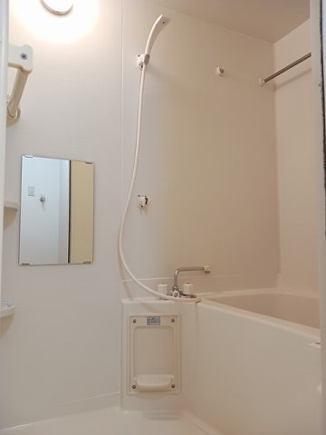 バス・シャワールーム　お風呂で日々の疲れを落としましょう