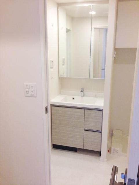 洗面設備　※写真は同タイプ住戸です。