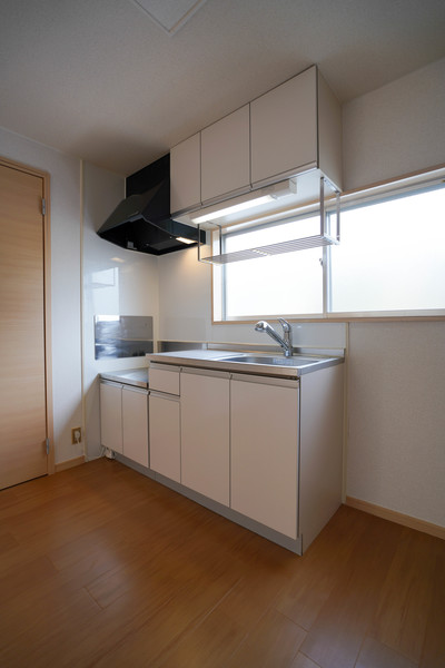 キッチン　同じ建物の別なお部屋