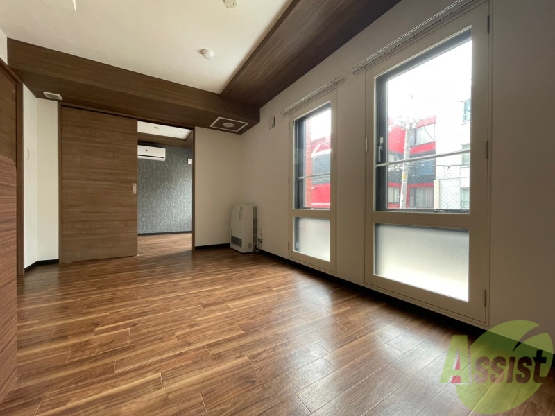 居室・リビング　広くてキレイなお部屋が広がっていて、充実した生活が送れそう。