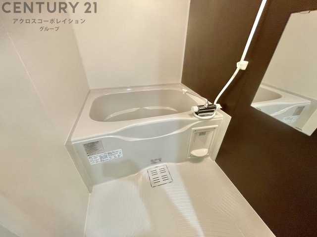 バス・シャワールーム　浴室乾燥付きのバスルーム♪