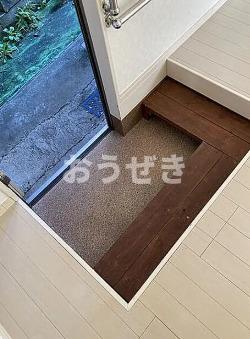 玄関　※同仕様参考写真