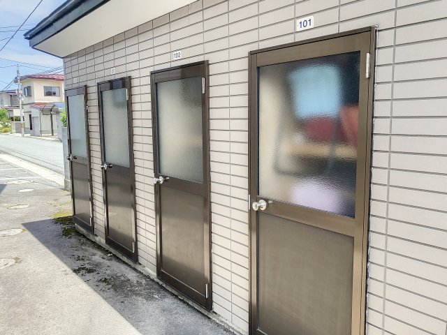 その他　敷地内に物置があります。