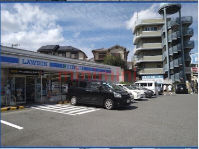 コンビニ　ローソン吹田円山町店（コンビニ）まで833m