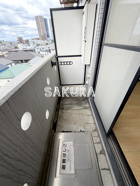バルコニー　便利で嬉しいバルコニー付きです♪