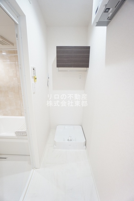 その他　水漏れの心配がない防水パン付きの洗濯機置き場です♪