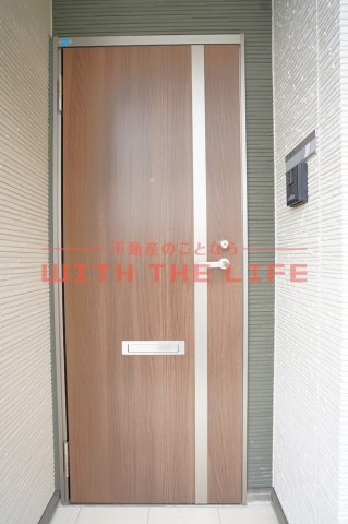 玄関　収納もある玄関です