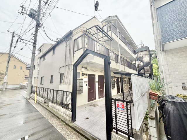 アリヴィオ横浜南の外観写真