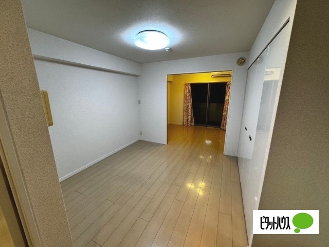 居室・リビング　１ＤＫタイプのお部屋ですよ♪