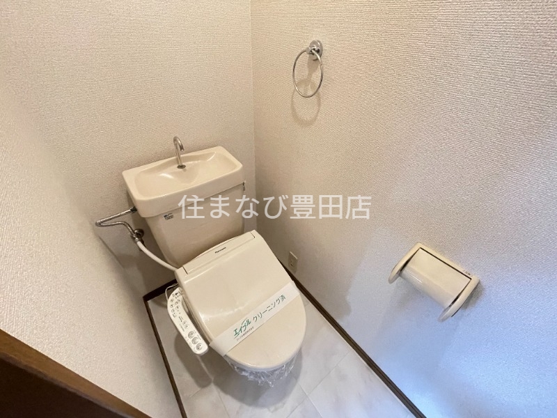 トイレ　別部屋写真