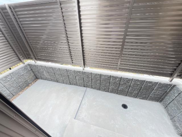 建物外観　省エネ性能ラベル