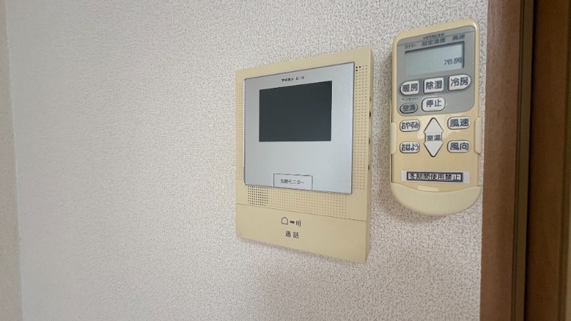 セキュリティ　モニター付きインターホン