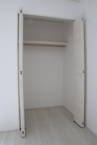 収納　お洋服もたくさんしまえますよ