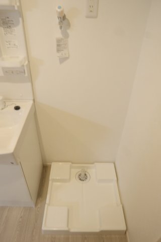 その他　室内洗濯機置場です