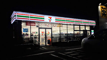 コンビニ　セブンイレブン札幌菊水元町2条店（コンビニ）まで107m