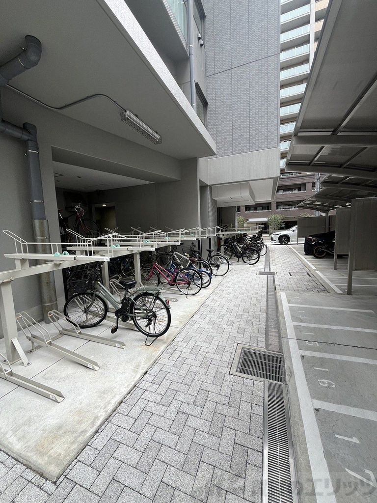 駐車場　駐輪場