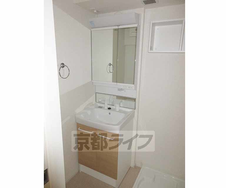 洗面設備　独立洗面台です！