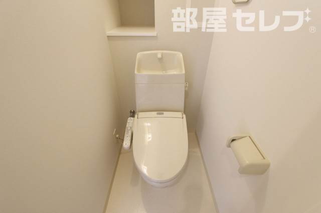 トイレ　※階数によって色が異なります