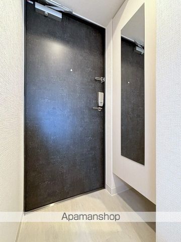 地下鉄中央線 九条駅 徒歩3分 12階建 築1年の玄関写真