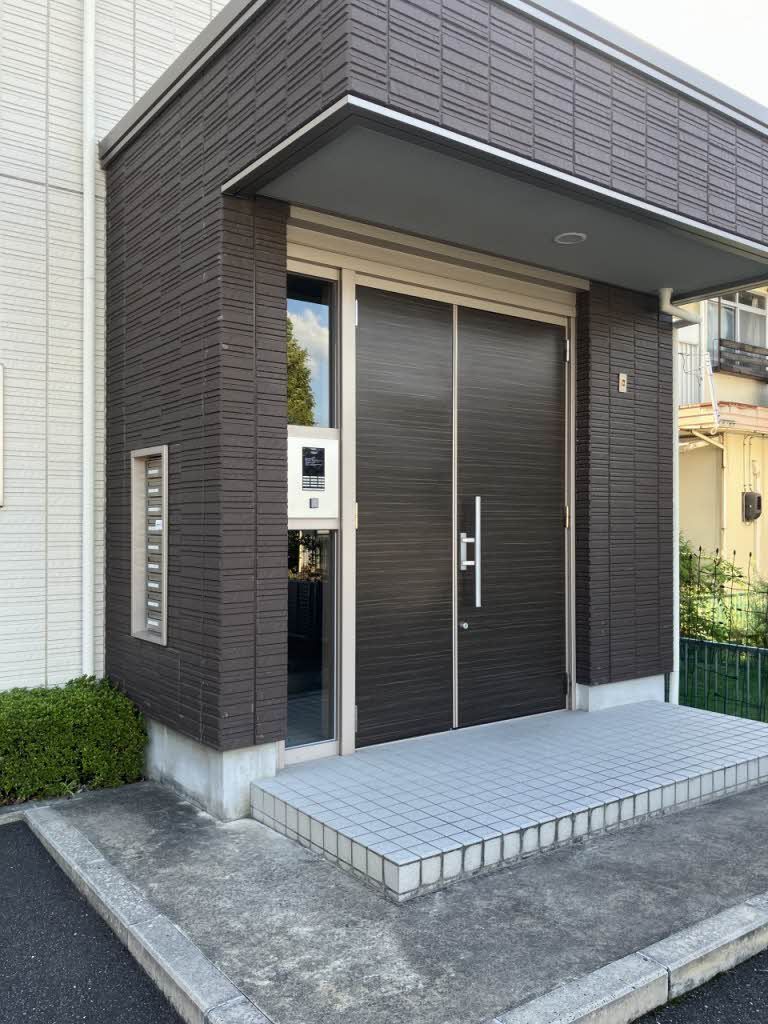 建物外観　オートロック