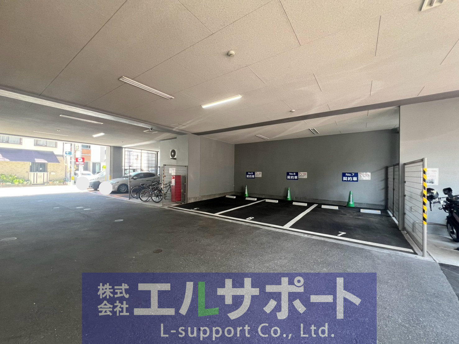 駐車場