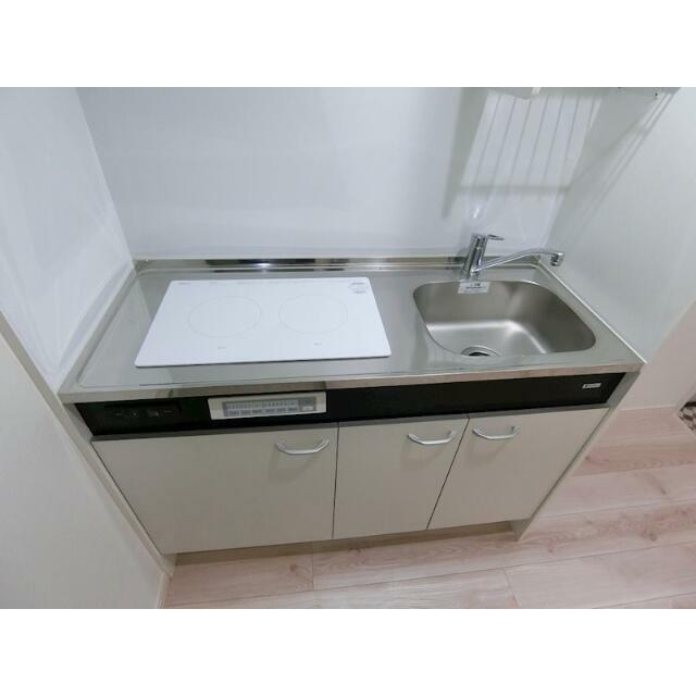 キッチン　２口ＩＨコンロ。料理好きな方にも嬉しいですね！