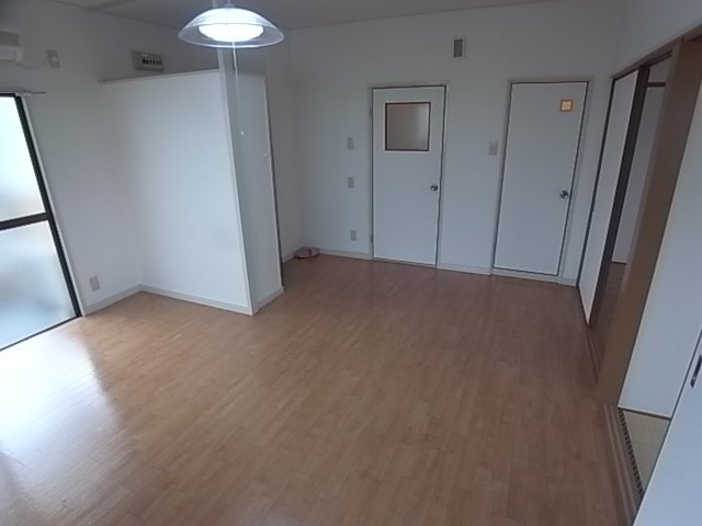 パークサイド西武庫の居間写真