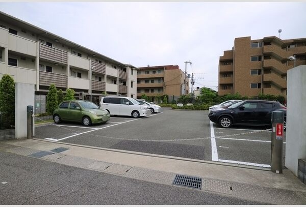 阪急今津線 甲東園駅 徒歩8分 3階建 築18年のその他写真