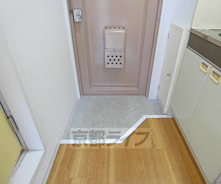 アルページュ桃山の玄関写真