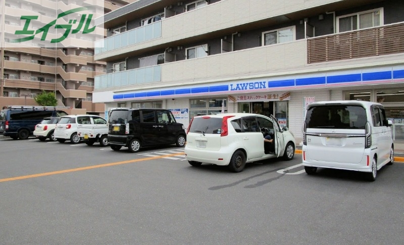 コンビニ　ローソン岡山西市店（コンビニ）まで379m