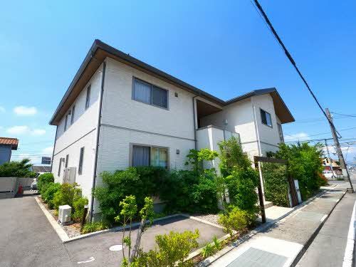建物外観　下岡撮影
