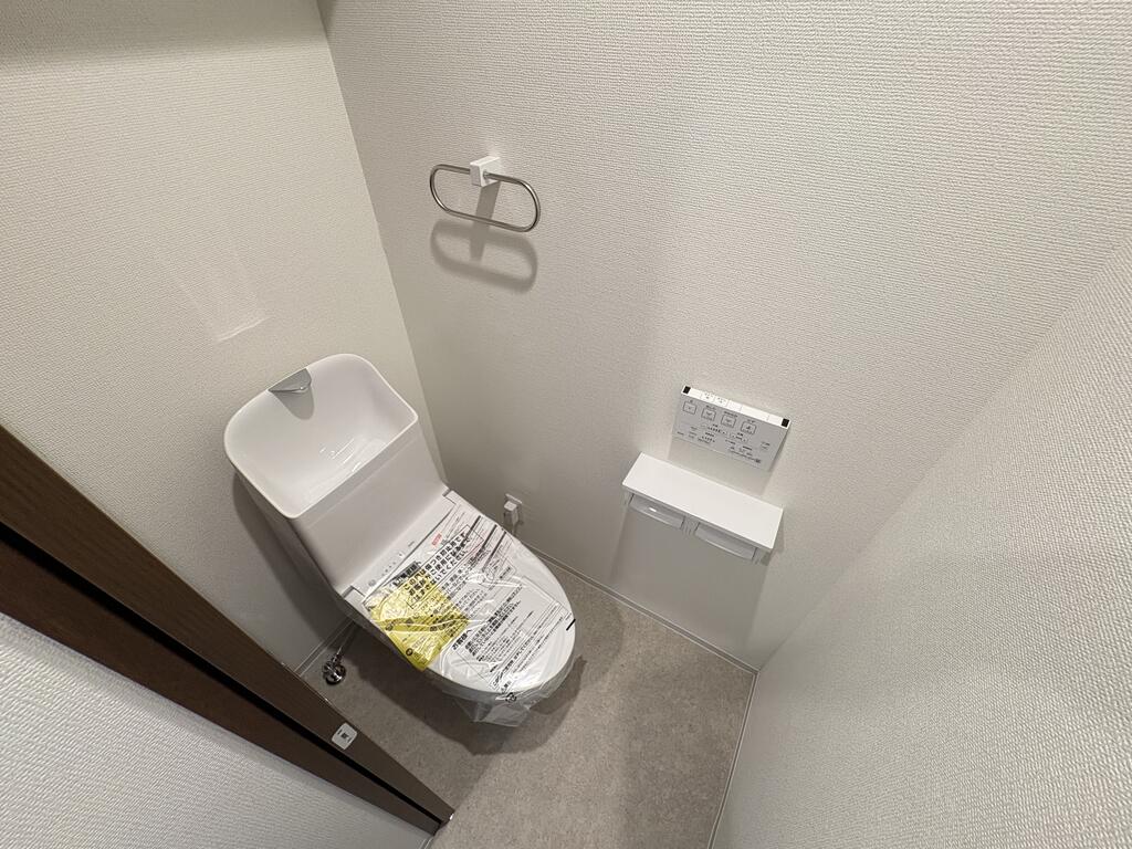 トイレ　※室内写真・動画・パノラマは同施工会社別物件のものです。