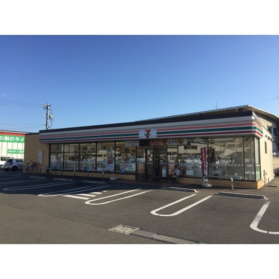 コンビニ　セブンイレブン荒木店（コンビニ）まで460m
