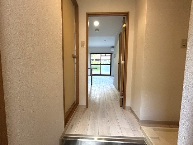玄関　参考写真。