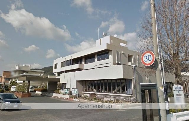 その他　里庄町役場（その他）まで1049m
