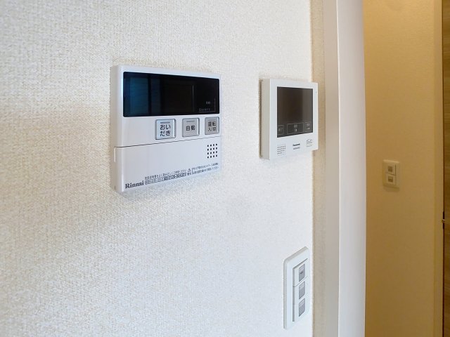 セキュリティ　掲載写真は同型の左右反転の部屋を掲載しております。仕様等が異