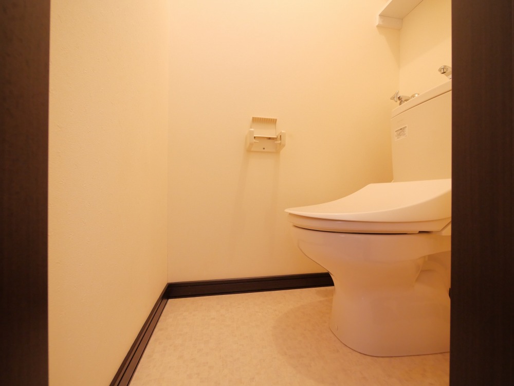 トイレ　清潔感のあるウォシュレット付きのトイレです♪
