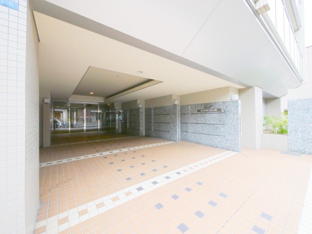エントランス　北大すぐそばの好立地物件♪5階部分♪当店仲介料無料です♪